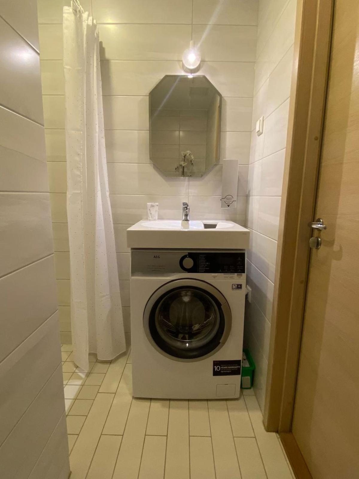 Lovely Aisa Apartment | 2 Terraces Parnu Luaran gambar